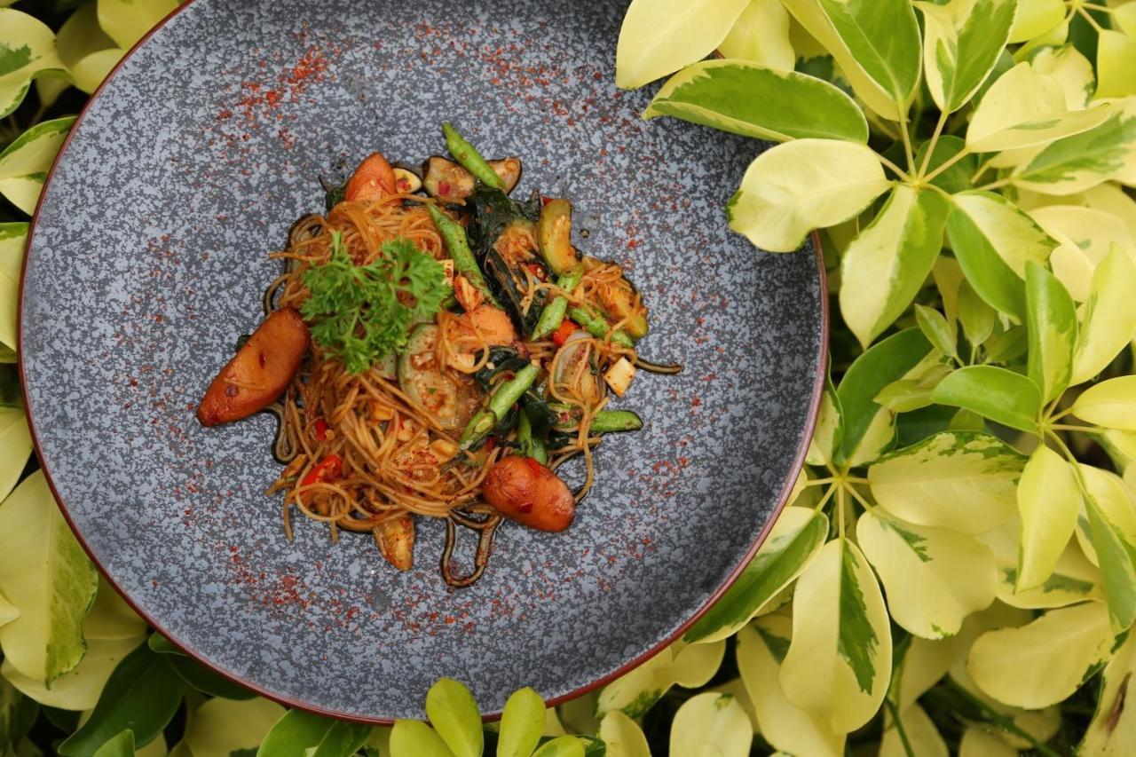 Chinoiserie Collection Resort And Spa Nai Harn Exterior foto